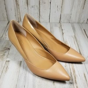 Calvin Klein Kitten Heel Pump Tan size 8.5 New